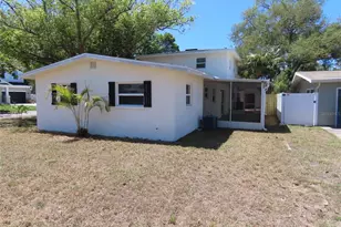 8055 33rd Ave N, Saint Petersburg, FL 33710 - Photo 6