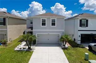 32628 Abby Lax Ln, Wesley Chapel, FL 33543 - Photo 2