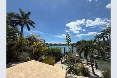 2162 W Vina Del Mar Boulevard, Saint Pete Beach, FL 33706 - Photo 2