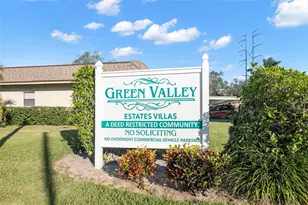 682 Green Valley Rd, Palm Harbor, FL 34683 - Photo 12