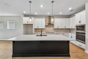5693 Leaflet Trl, Mount Dora, FL 32757 - Photo 4