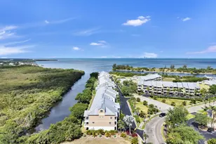 3202 Mangrove Point Dr, Ruskin, FL 33570 - Photo 2