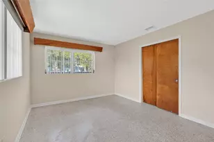 1610 Valencia Dr W, Largo, FL 33778 - Photo 20