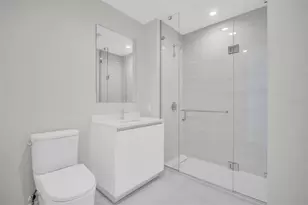 400 Central Ave, Saint Petersburg, FL 33701 - Photo 6