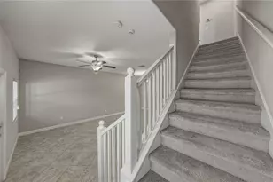 28647 Tranquil Lake Cir, Wesley Chapel, FL 33543 - Photo 18