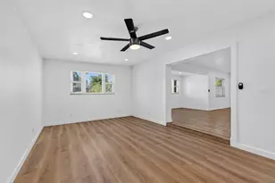 4413 W Rogers Ave, Tampa, FL 33611 - Photo 12