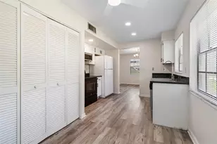 8737 Bardmoor Pl, Seminole, FL 33777 - Photo 20