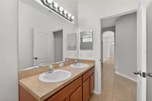 2309 Silver Trumpet Ct, Valrico, FL 33594 - Photo 30