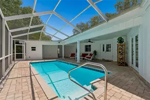 2540 Lake Ellen Cir, Tampa, FL 33618 - Photo 16