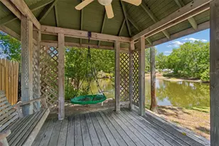 2540 Lake Ellen Cir, Tampa, FL 33618 - Photo 36