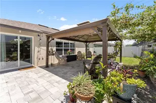 36548 Garden Wall Wy, Zephyrhills, FL 33541 - Photo 4