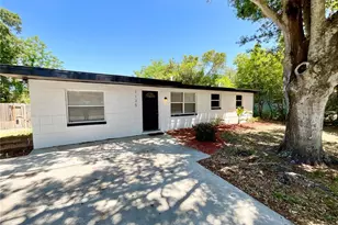 1135 7th St N, Safety Harbor, FL 34695 - Photo 2