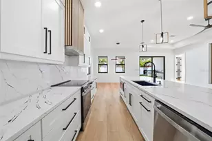 3325 55th Ave N, Saint Petersburg, FL 33714 - Photo 24