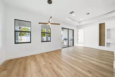 3325 55 Avenue N, Saint Petersburg, FL 33714 - Photo 14