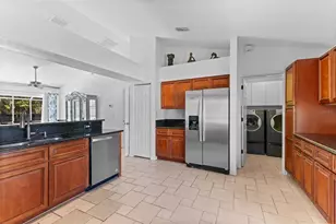 1546 Emblidge Ct, Lutz, FL 33559 - Photo 6