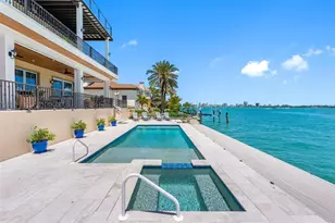 487 Meadow Lark Dr, Sarasota, FL 34236 - Photo 8