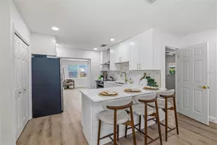 4433 Pompano Dr, Tampa, FL 33617 - Photo 10