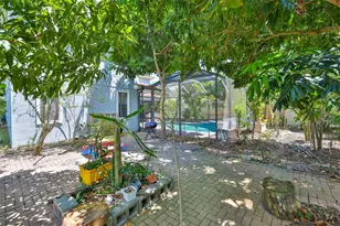 2679 Lakebreeze Ln S, Clearwater, FL 33759 - Photo 64