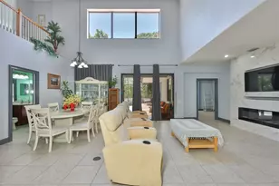 2679 Lakebreeze Ln S, Clearwater, FL 33759 - Photo 20