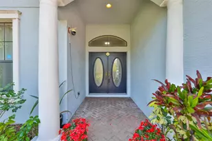 2679 Lakebreeze Ln S, Clearwater, FL 33759 - Photo 4