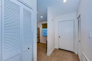 1022 Bowsprit Ln, Holiday, FL 34691 - Photo 4