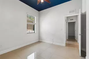 2311 W Aileen St, Tampa, FL 33607 - Photo 10