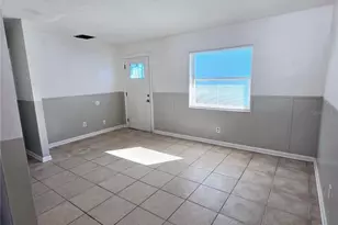 773 NE 9th St, Crystal River, FL 34428 - Photo 2