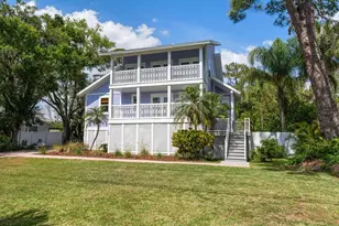 236 Shore Dr, Palm Harbor, FL 34683 - Photo 1