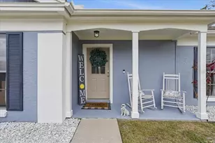 8913 Wood Lake Ct, New Port Richey, FL 34653 - Photo 6