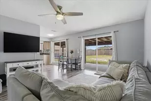 8913 Wood Lake Ct, New Port Richey, FL 34653 - Photo 2