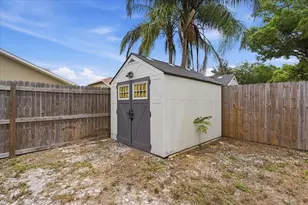 8913 Wood Lake Ct, New Port Richey, FL 34653 - Photo 36