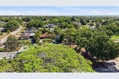 7700 16th Avenue N, Saint Petersburg, FL 33710 - Photo 48