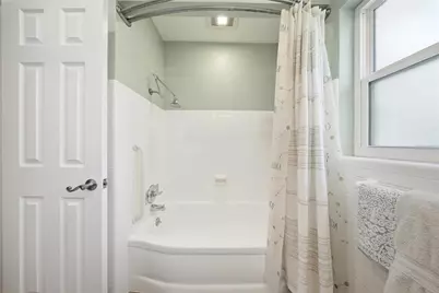 7700 16th Avenue N, Saint Petersburg, FL 33710 - Photo 20