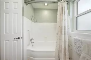 7700 16th Ave N, Saint Petersburg, FL 33710 - Photo 20