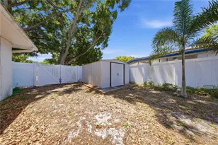 7700 16th Ave N, Saint Petersburg, FL 33710 - Photo 30