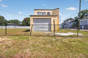 2024 Grant St, Tampa, FL 33605 - Photo 1