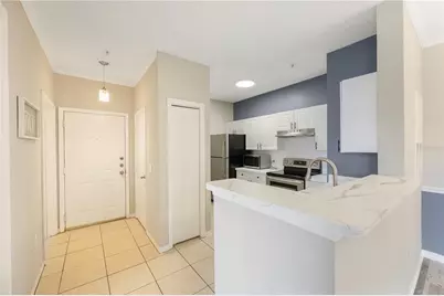 18001 Richmond Place Drive #1010, Tampa, FL 33647 - Photo 4