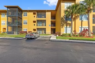 4323 Bayside Village Dr, Tampa, FL 33615 - Photo 14