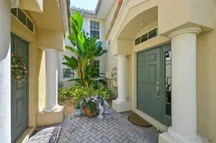 1330 Emerald Dunes Dr, Sun City Center, FL 33573 - Photo 8