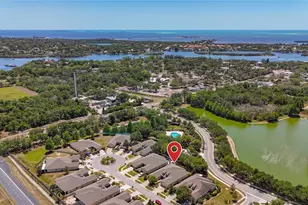 1027 Orca Ct, Holiday, FL 34691 - Photo 6