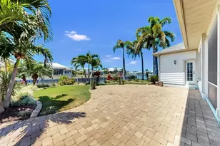 5704 Sea Trout Pl, Apollo Beach, FL 33572 - Photo 36