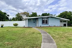 4497 Menhaden Dr SE, Saint Petersburg, FL 33705 - Photo 1