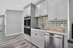 31326 Tyndall Rd, Wesley Chapel, FL 33545 - Photo 14