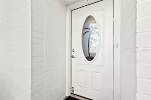 1365 Snell Isle Blvd NE, Saint Petersburg, FL 33704 - Photo 34