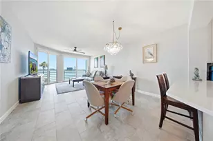8021 Sailboat Key Blvd S, Saint Pete Beach, FL 33707 - Photo 12