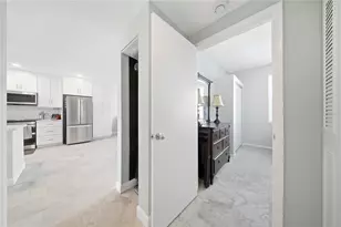 8021 Sailboat Key Blvd S, Saint Pete Beach, FL 33707 - Photo 24