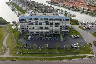 1581 Gulf Blvd, Clearwater Beach, FL 33767 - Photo 2