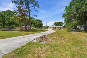 4907 Bradford Ln, Tampa, FL 33624 - Photo 30