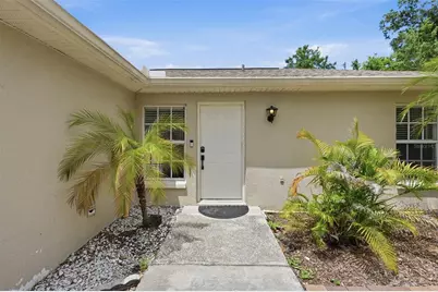 4907 Bradford Lane, Tampa, FL 33624 - Photo 2
