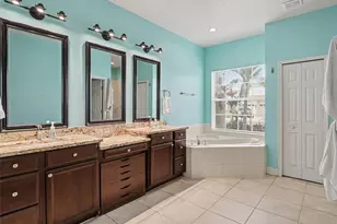 1656 Pinyon Pine Dr, Sarasota, FL 34240 - Photo 4